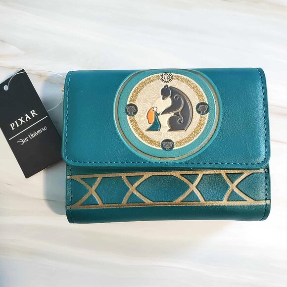 Her Universe x Disney Brave Merida Small Wallet - Picture 1 of 4
